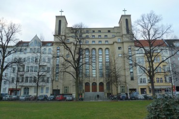 Gemeindezentrum Sankt-Kamillus in Berlin